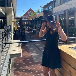 Meet your Posher, Ali